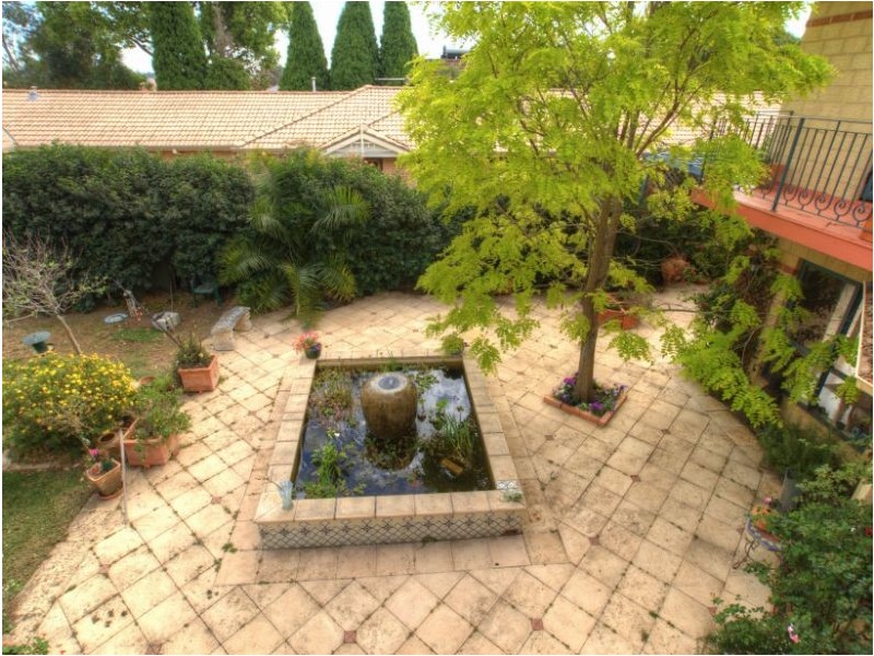 12 Waratah Street, Oatley NSW 2223