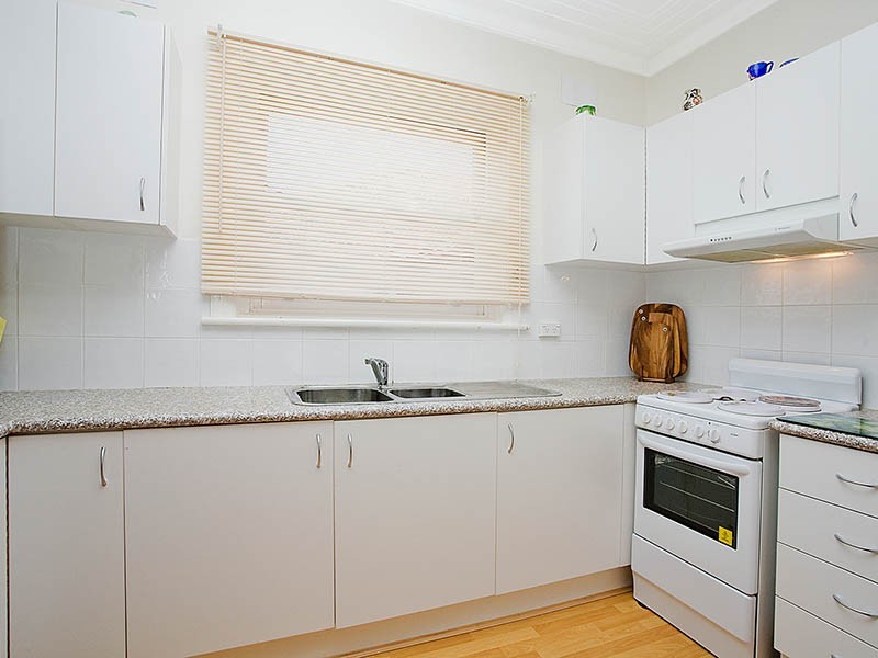 25 Allambee Crescent, Beverly Hills NSW 2209