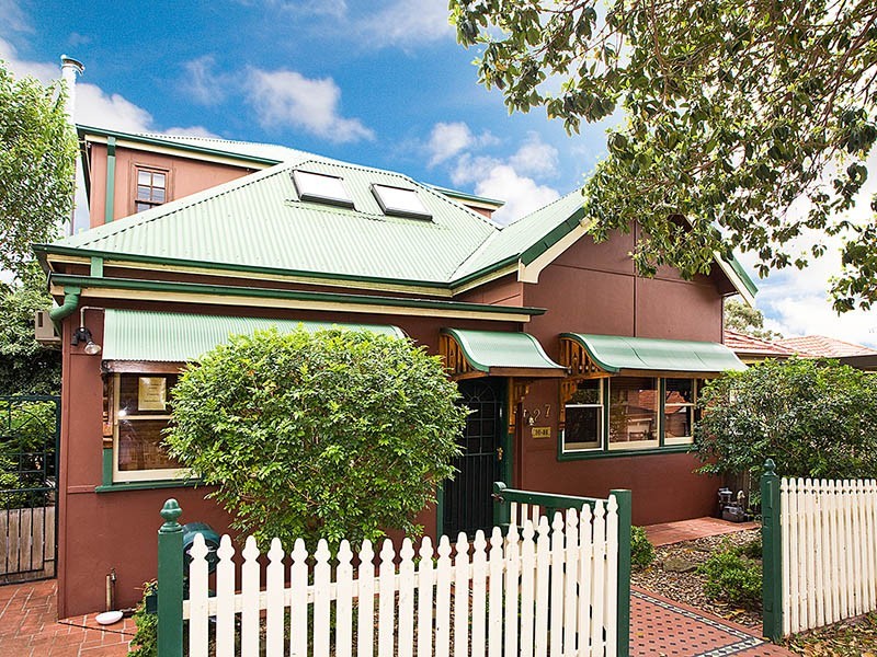 27 Lloyd Street, Bexley NSW 2207