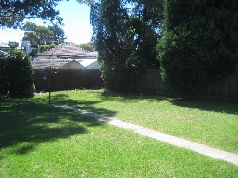 8 Basil Road, Bexley NSW 2207