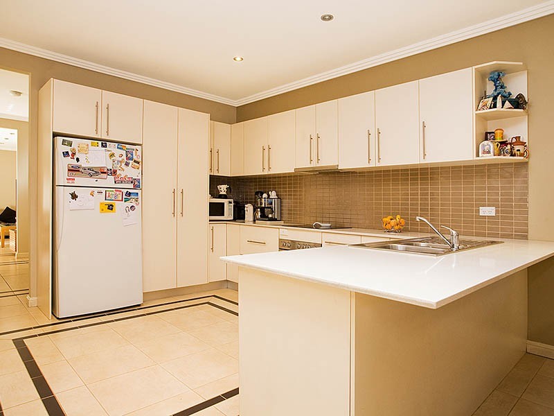 3 Johnstone Street, Peakhurst NSW 2210