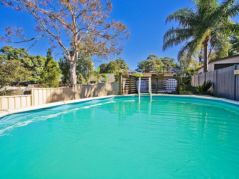 3 Johnstone Street, Peakhurst NSW 2210