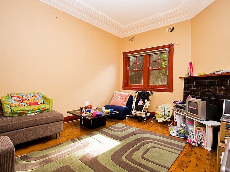 92 Caledonian Street, Bexley NSW 2207