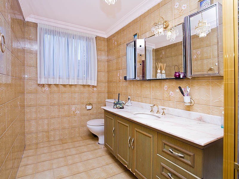 15 Carroll Street, Beverley Park NSW 2217