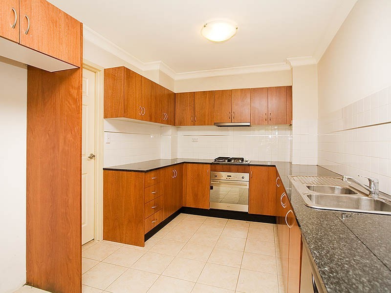10/8-12 Market Street, Rockdale NSW 2216