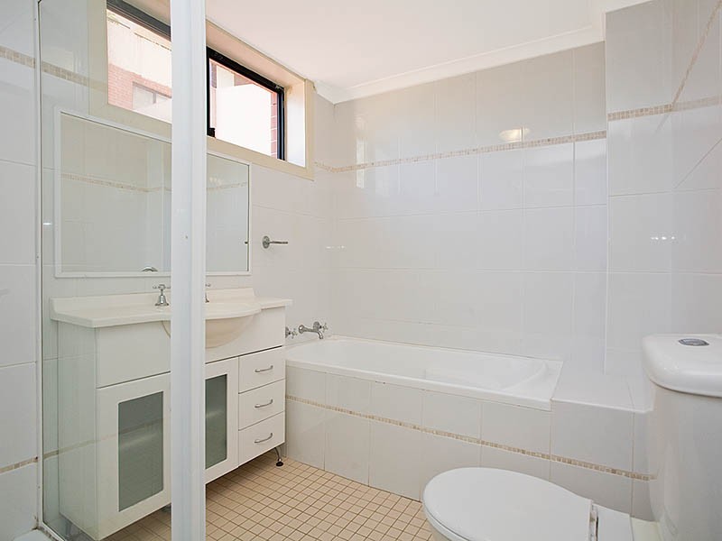 10/8-12 Market Street, Rockdale NSW 2216