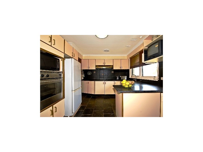 2A Forshaw Avenue, Peakhurst NSW 2210