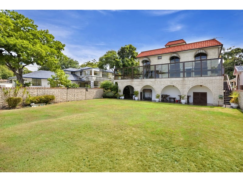 20 Beach Street, Blakehurst NSW 2221