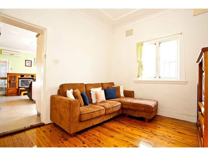 8 Gannon Lane, Tempe NSW 2044