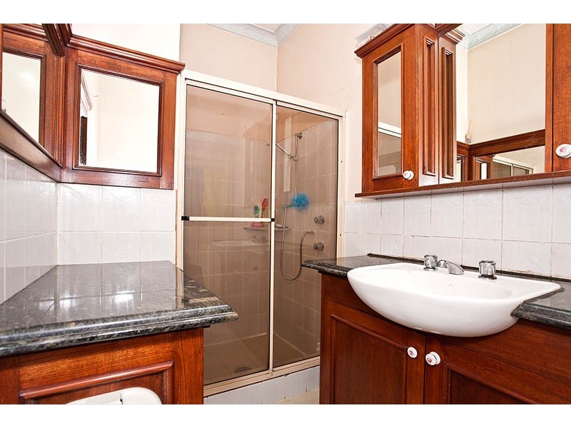 8 Gannon Lane, Tempe NSW 2044