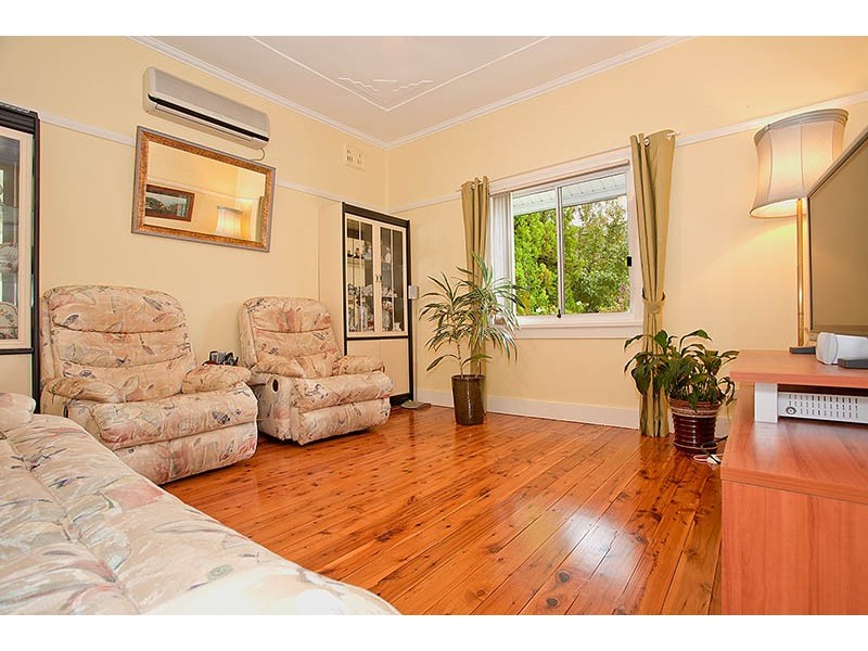 12 Myall Street, Oatley NSW 2223