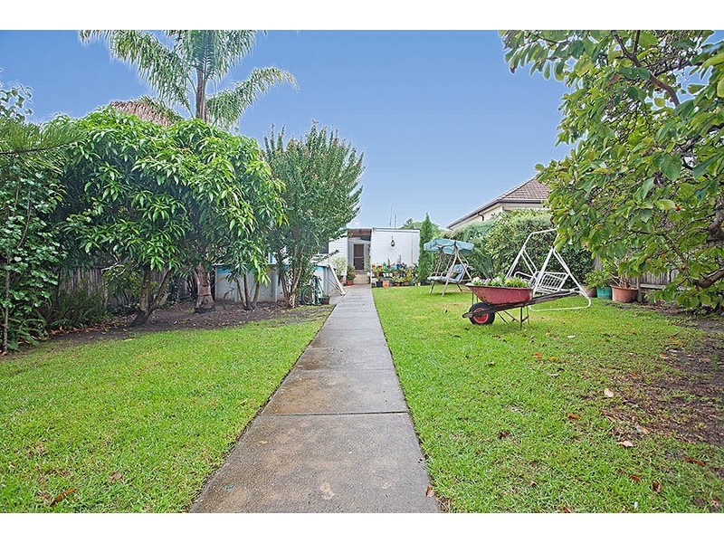 12 Myall Street, Oatley NSW 2223