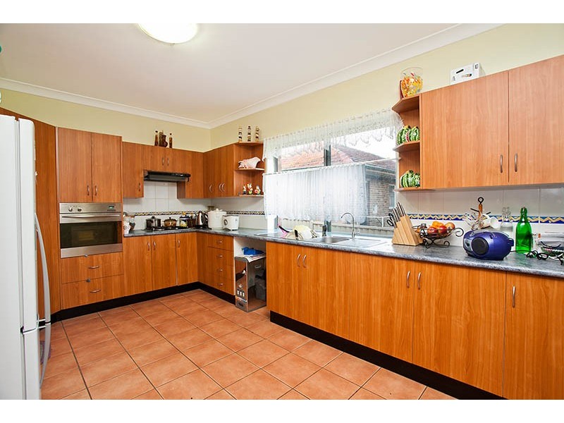 8 Arilla Avenue, Riverwood NSW 2210