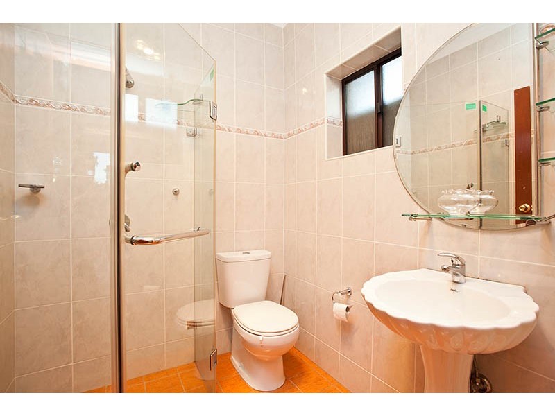 8 Arilla Avenue, Riverwood NSW 2210