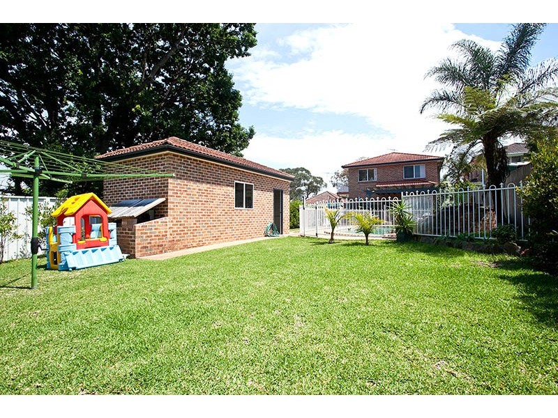 23 The Appian Way, South Hurstville NSW 2221