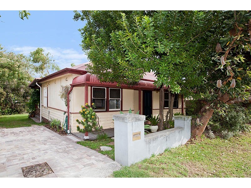 28 Colvin Avenue, Carlton NSW 2218