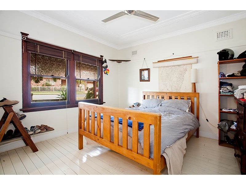 28 Colvin Avenue, Carlton NSW 2218