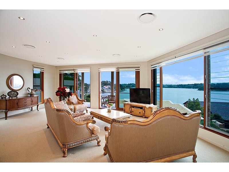 8 Venetia Street, Kangaroo Point NSW 2224