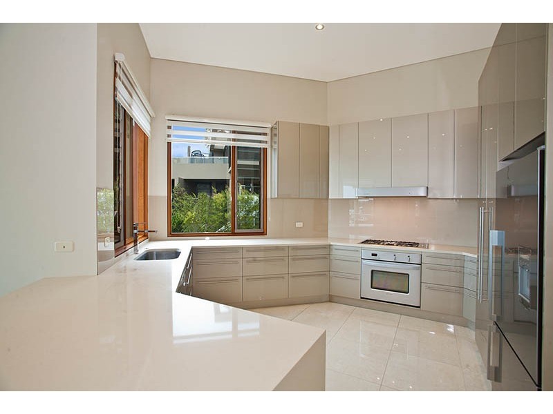 8 Venetia Street, Kangaroo Point NSW 2224