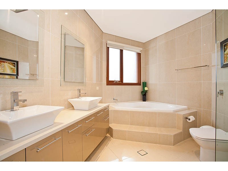 8 Venetia Street, Kangaroo Point NSW 2224