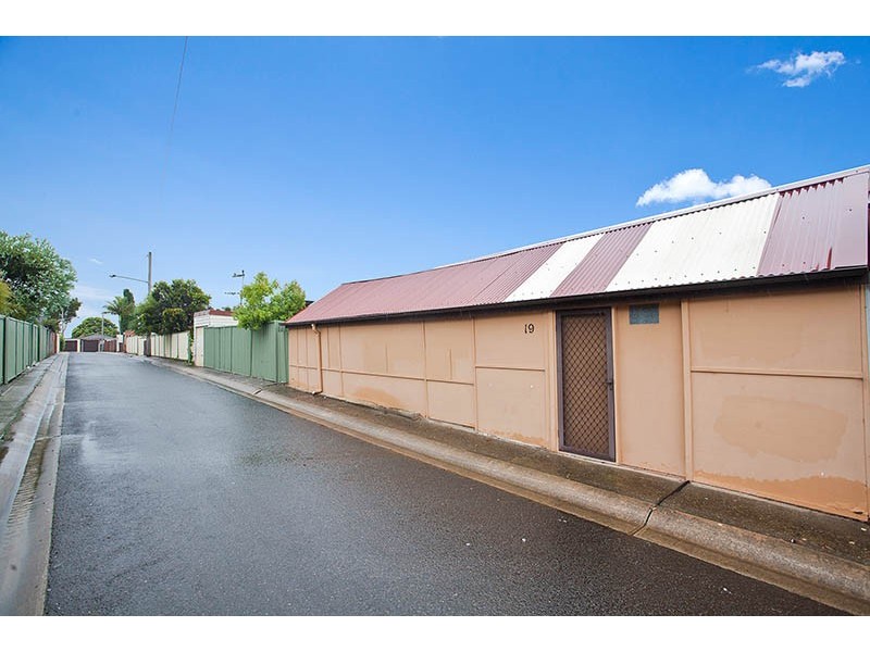 19 Tanner Avenue, Carlton NSW 2218