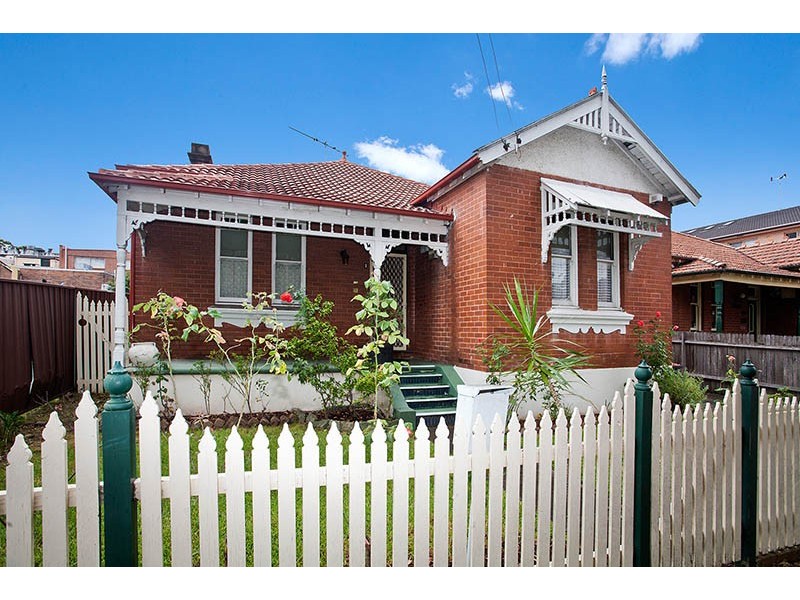 1 Macquarie Place, Mortdale NSW 2223