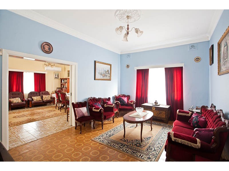 1 Macquarie Place, Mortdale NSW 2223