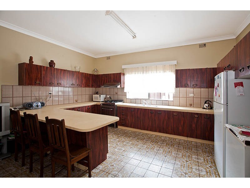 1 Macquarie Place, Mortdale NSW 2223