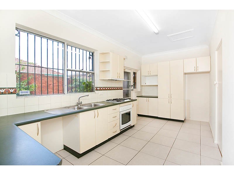 Brighton-le-sands NSW 2216