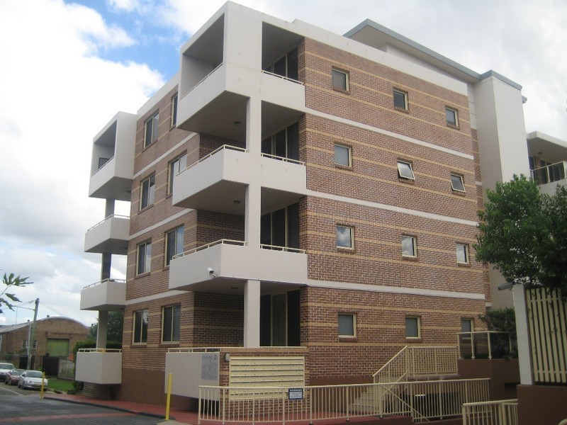 117/3 Carnarvon Street, Silverwater NSW 2128