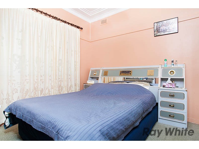 30 Station Street, Mortdale NSW 2223