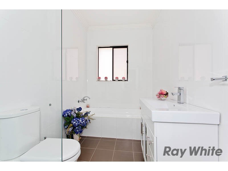 8 Wolli Creek Road, Banksia NSW 2216