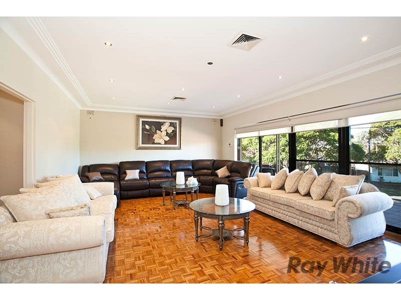 5 Staples Street, Kingsgrove NSW 2208