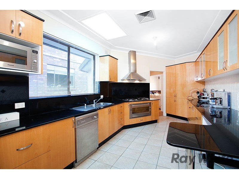 5 Staples Street, Kingsgrove NSW 2208