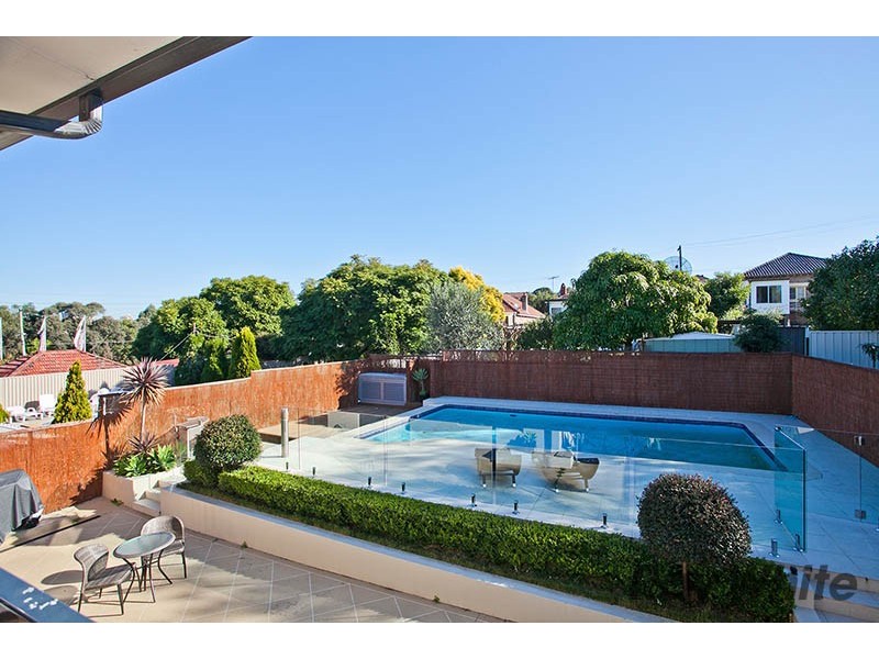 5 Staples Street, Kingsgrove NSW 2208