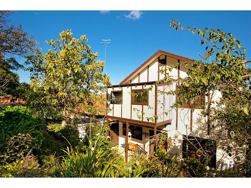 9 Bray Avenue, Earlwood NSW 2206