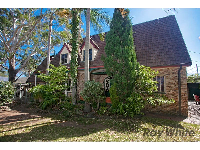 1 Valentia Avenue, Lugarno NSW 2210