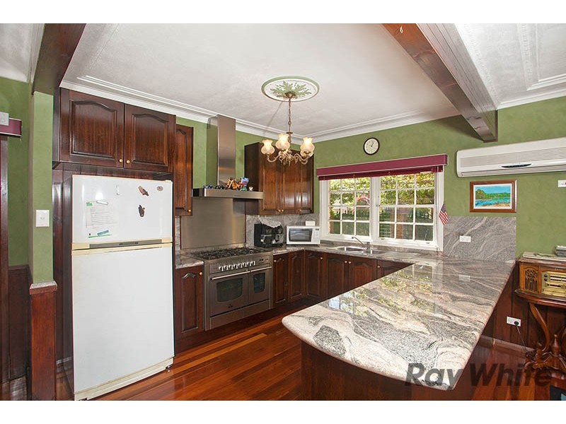 1 Valentia Avenue, Lugarno NSW 2210