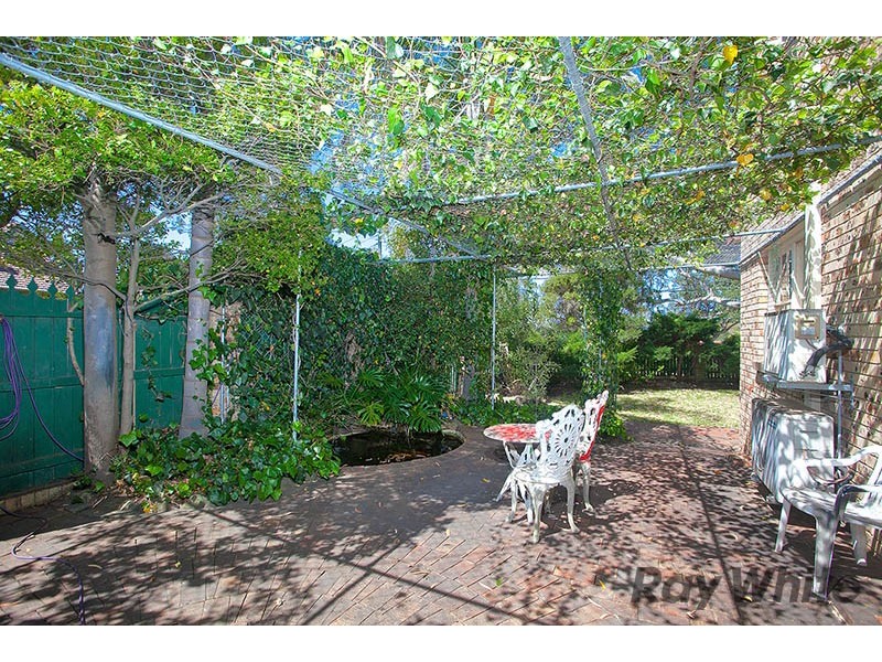 1 Valentia Avenue, Lugarno NSW 2210