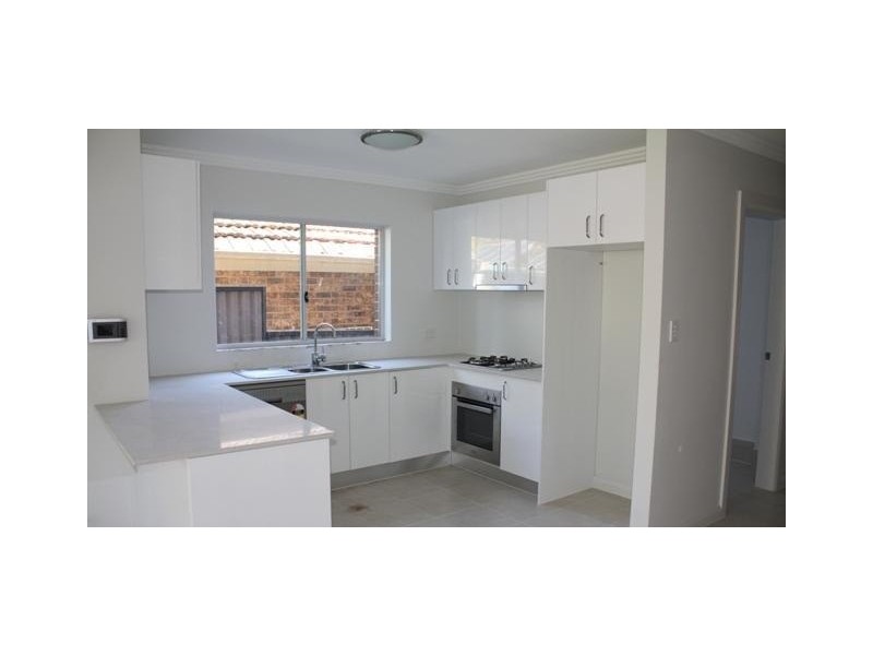 2A Eva Street, Roselands NSW 2196