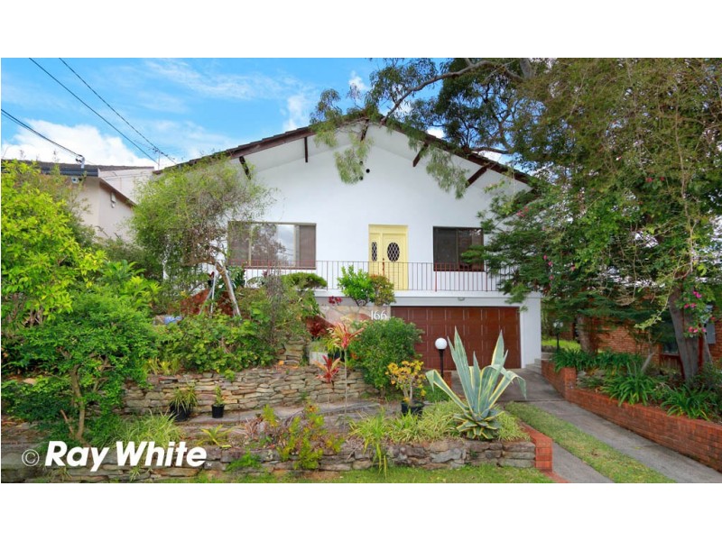 166 Lugarno Parade, Lugarno NSW 2210