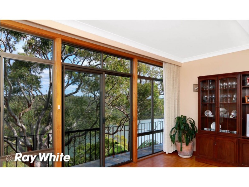 166 Lugarno Parade, Lugarno NSW 2210