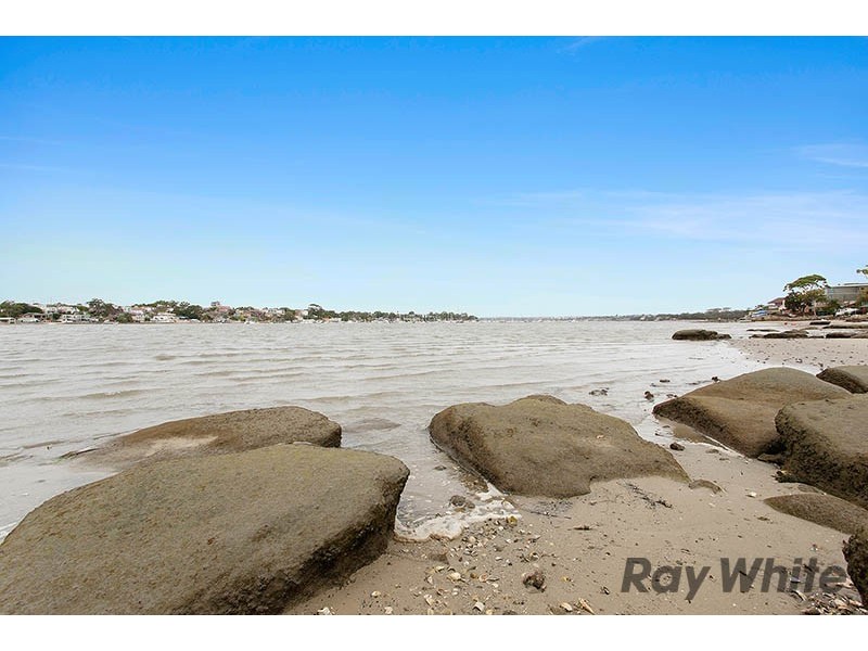 8 Carlton Crescent, Kogarah Bay NSW 2217