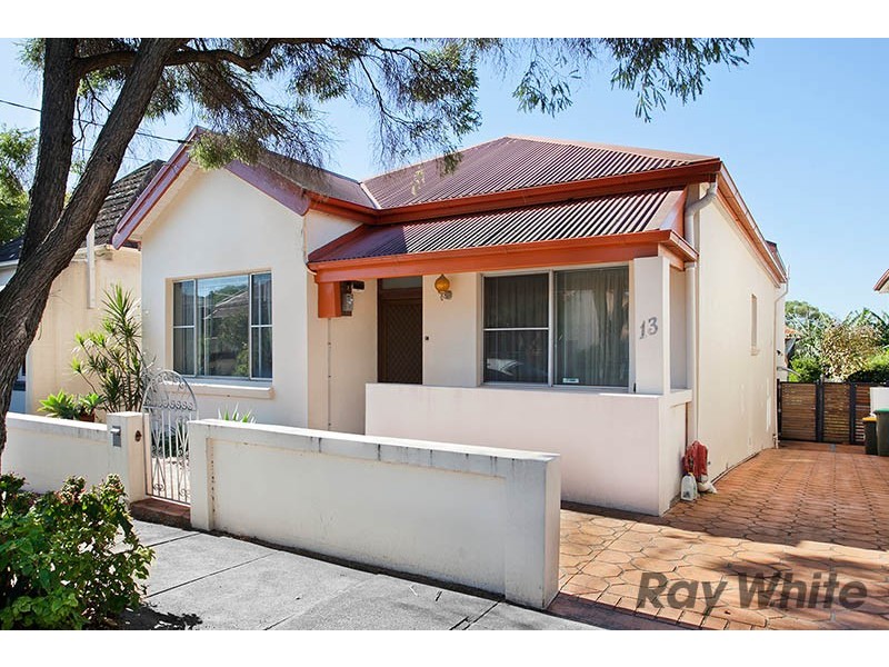 13 Lymerston Street, Tempe NSW 2044