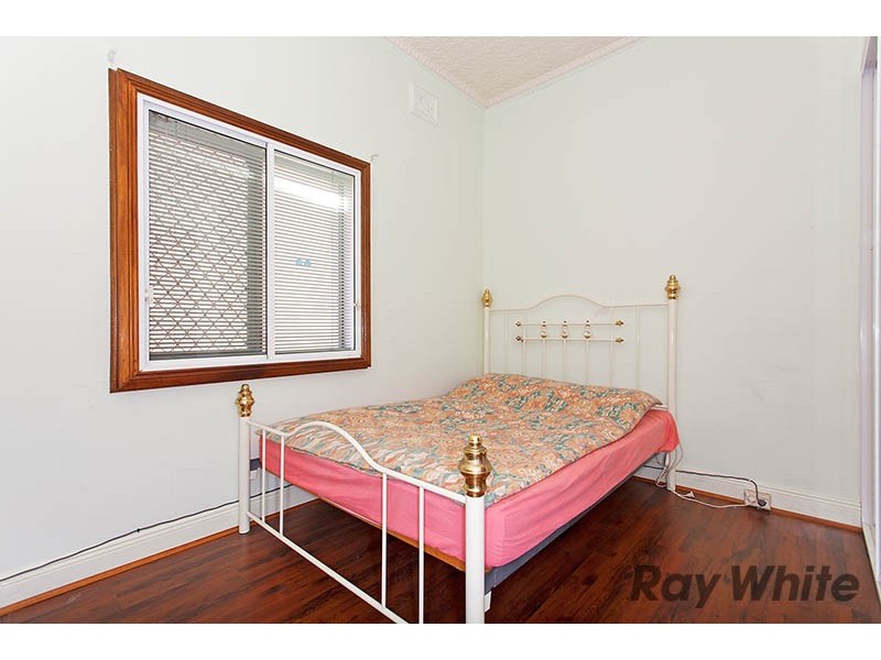 13 Lymerston Street, Tempe NSW 2044