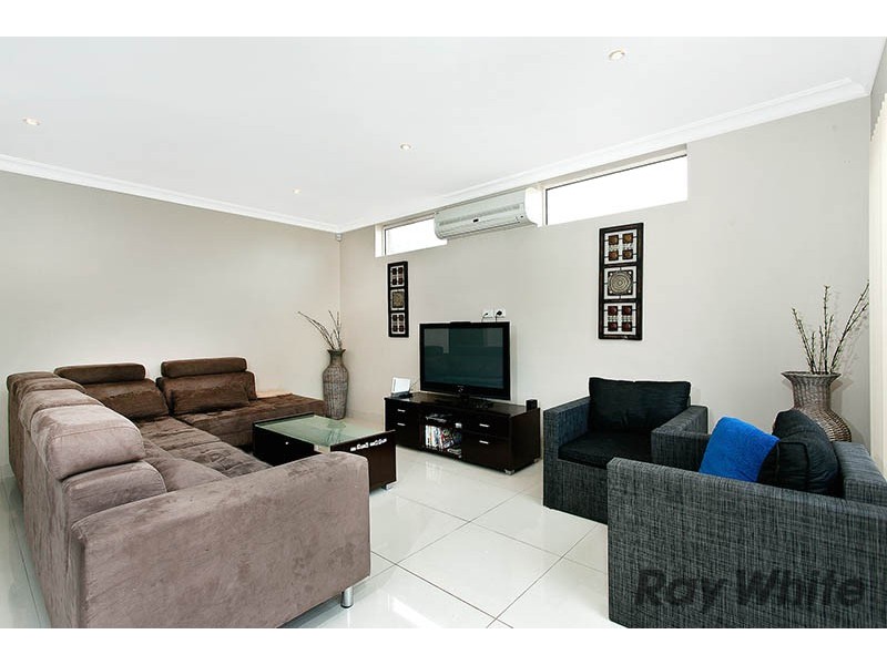52 Benaroon Road, Lakemba NSW 2195