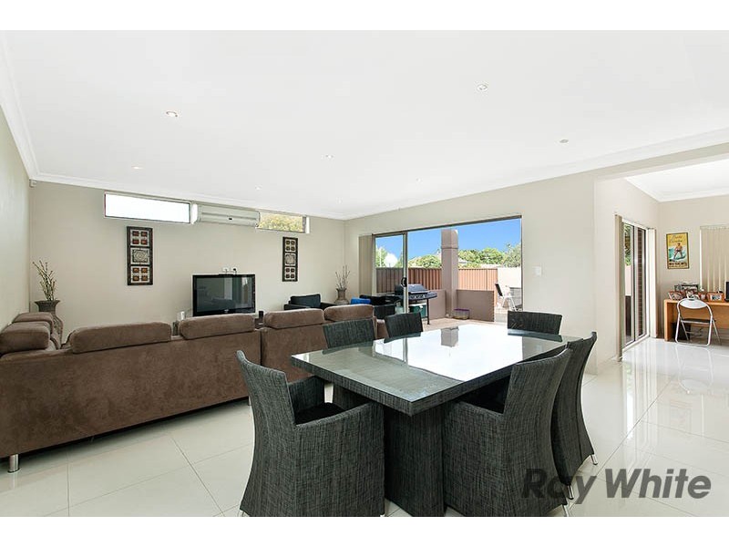 52 Benaroon Road, Lakemba NSW 2195