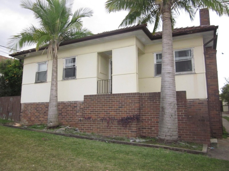 40 Nicoll Street, Roselands NSW 2196