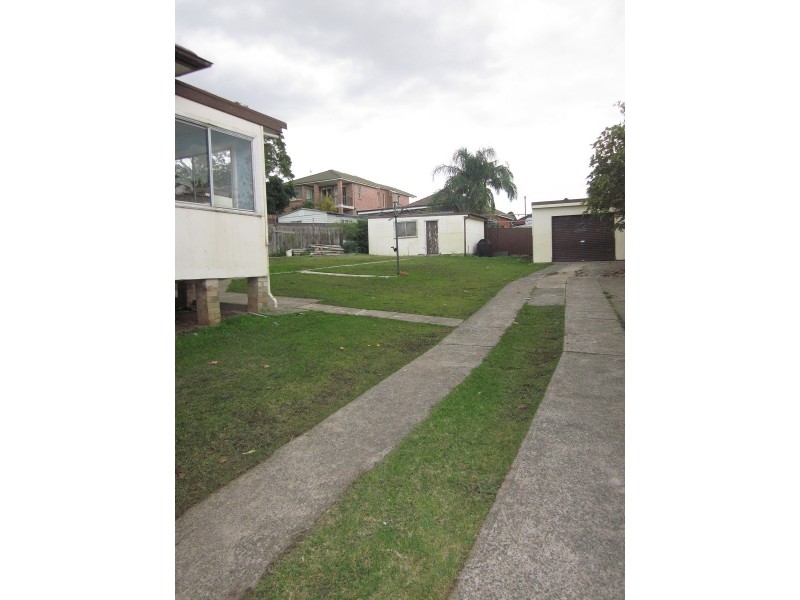 40 Nicoll Street, Roselands NSW 2196