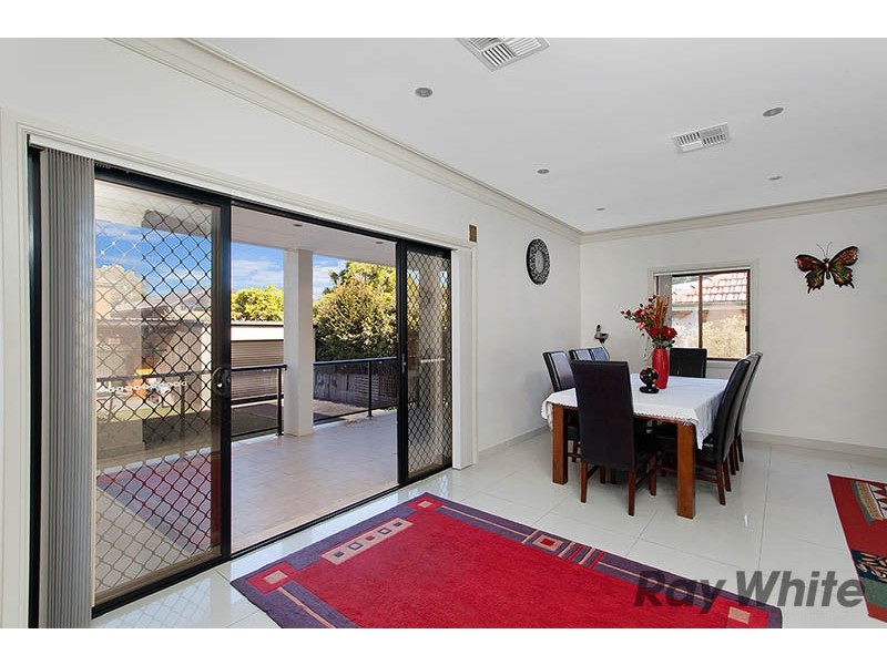 5 Kinsel Avenue, Kingsgrove NSW 2208